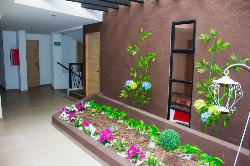 Hotel Med 70 Medellin Exterior photo
