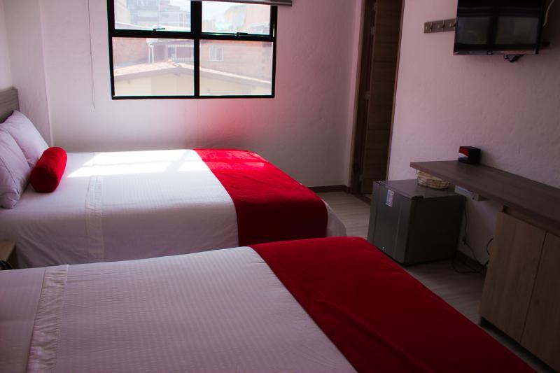 Hotel Med 70 Medellin Exterior photo
