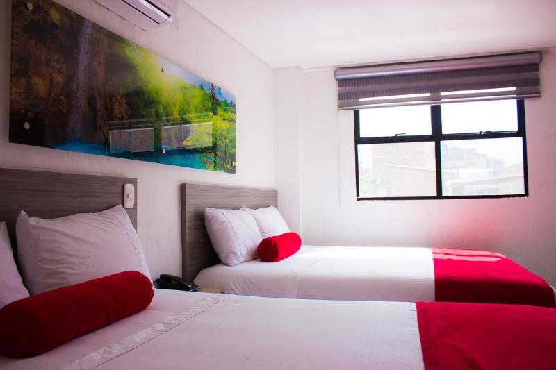Hotel Med 70 Medellin Exterior photo